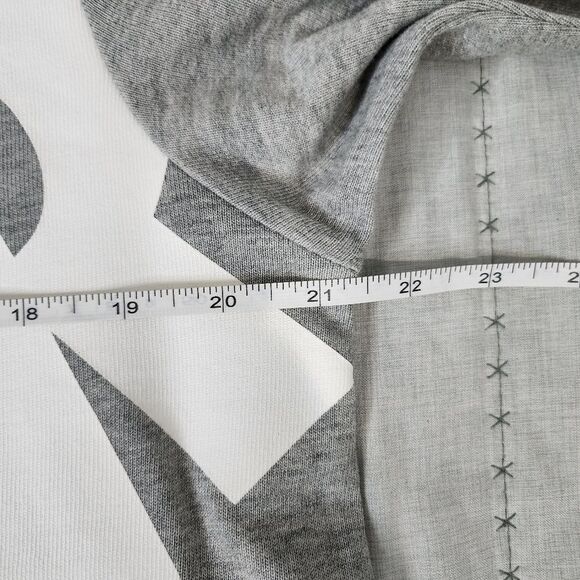Nike Air Grey And White Crew Neck Sweater - Picture 4 of 6